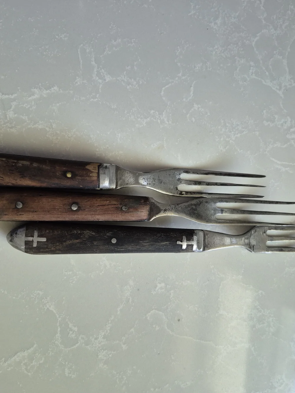 Very Early/ Vintage-Style Wooden Handle Dinner Forks-3 Pc. - Brown